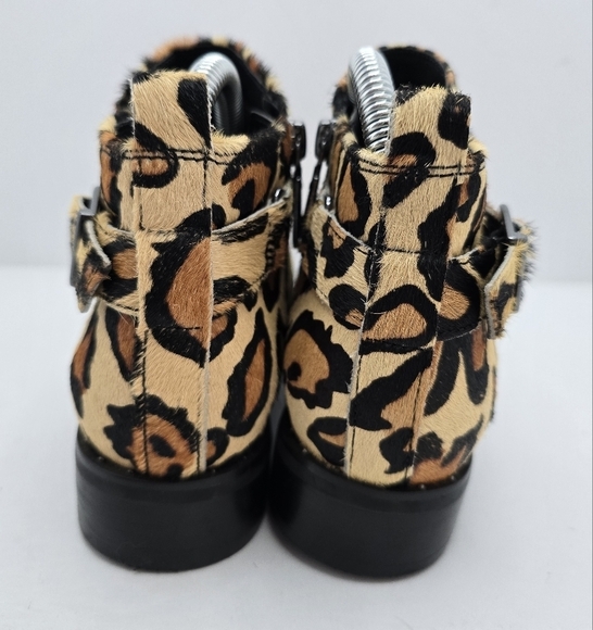 Blondo | maximalist leopard print pony hair waterproof ankle booties | WMS 6.5 - Picture 10 of 13